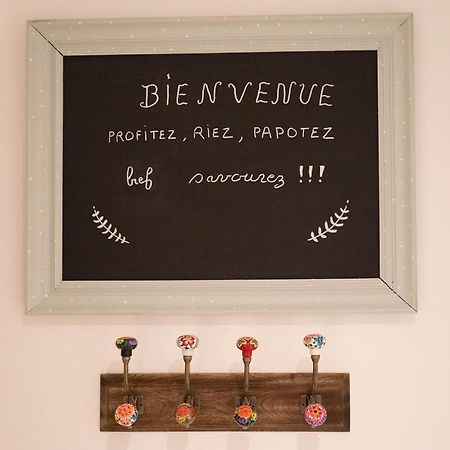 Un Dimanche Chez Julie Chambre Leontine Parthenay Eksteriør billede