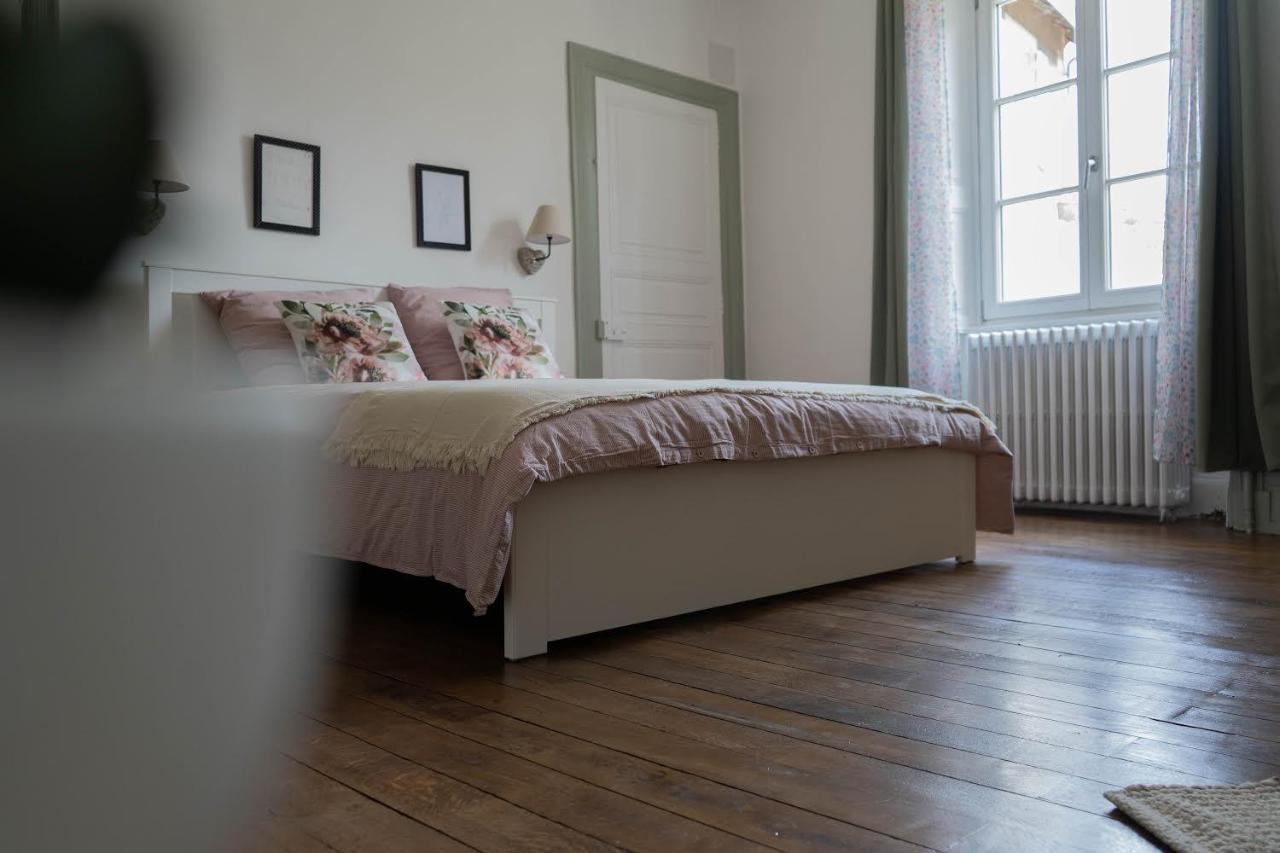 Un Dimanche Chez Julie Chambre Leontine Parthenay Eksteriør billede